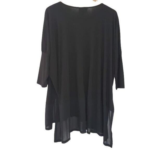 Marallis |  Classic Black Blouse - Picture 2 of 7